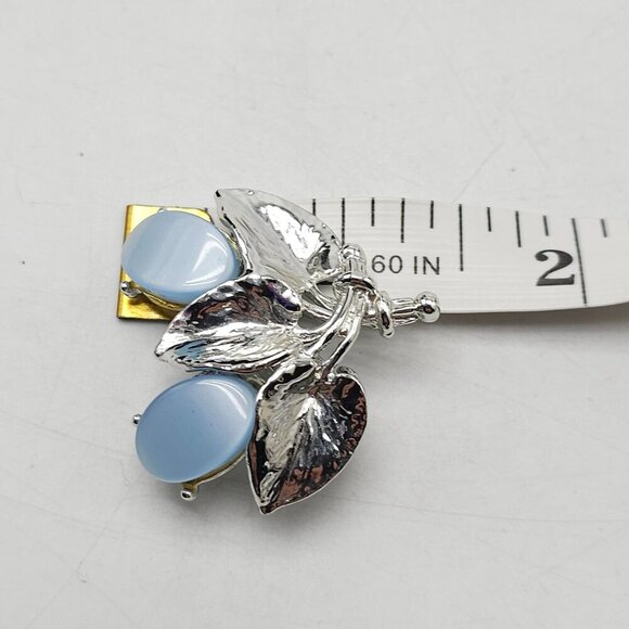Vintage Silver Tone Blue Thermoset Leaf Necklace Clip-On Earrings Set - Picture 7 of 8